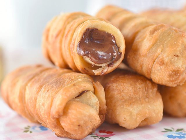 Tequenos with chocolate